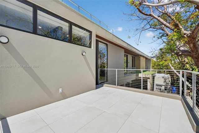 234 SW 22nd Rd, Miami, FL 33129