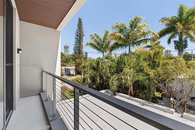 234 SW 22nd Rd, Miami, FL 33129