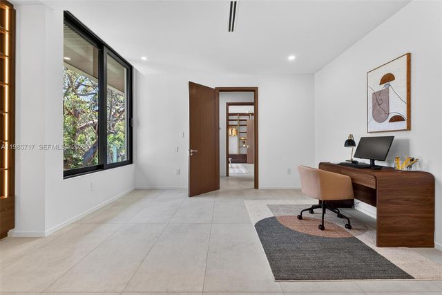 234 SW 22nd Rd, Miami, FL 33129