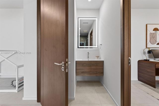 234 SW 22nd Rd, Miami, FL 33129