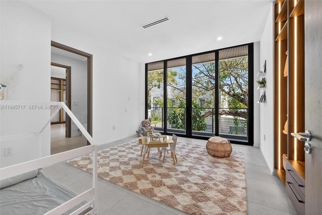 234 SW 22nd Rd, Miami, FL 33129