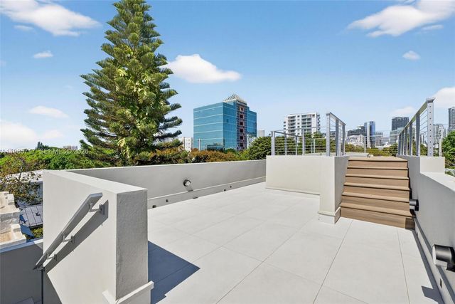 234 SW 22nd Rd, Miami, FL 33129