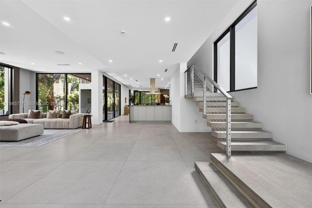 234 SW 22nd Rd, Miami, FL 33129