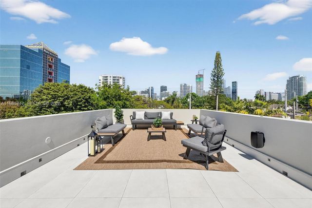 234 SW 22nd Rd, Miami, FL 33129