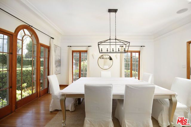 6538 Cahuenga Terrace, Los Angeles, CA 90068