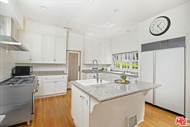 6538 Cahuenga Terrace, Los Angeles, CA 90068