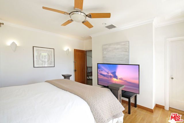 6538 Cahuenga Terrace, Los Angeles, CA 90068