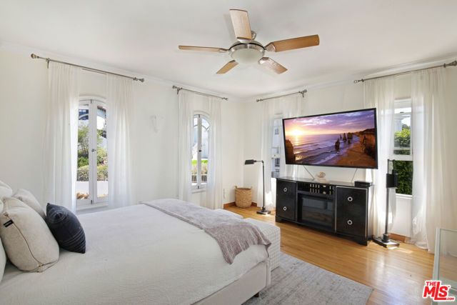 6538 Cahuenga Terrace, Los Angeles, CA 90068
