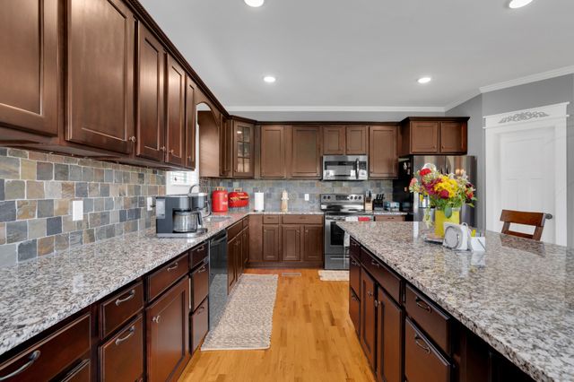 90 Pine Bluff Rd, Winchester, TN 37398