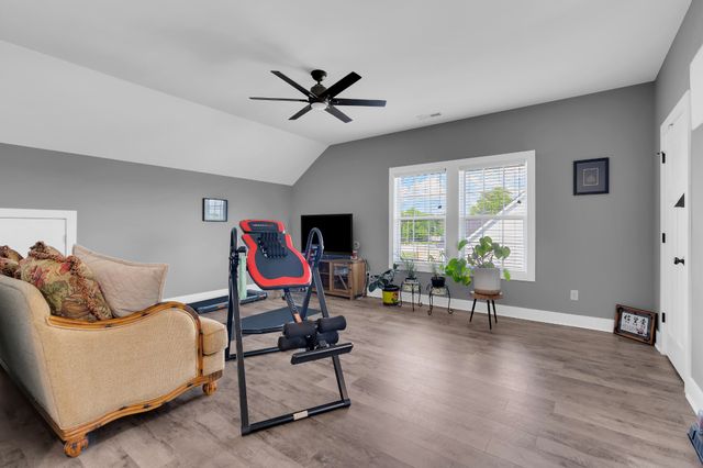 90 Pine Bluff Rd, Winchester, TN 37398
