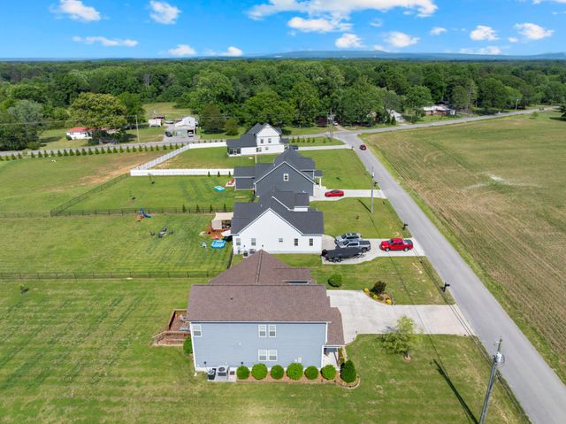90 Pine Bluff Rd, Winchester, TN 37398