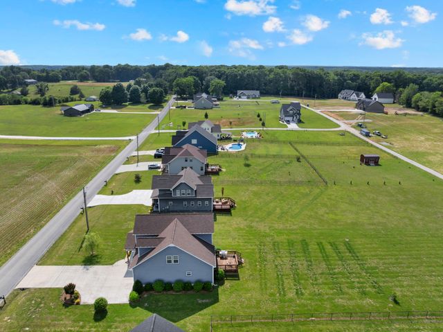 90 Pine Bluff Rd, Winchester, TN 37398