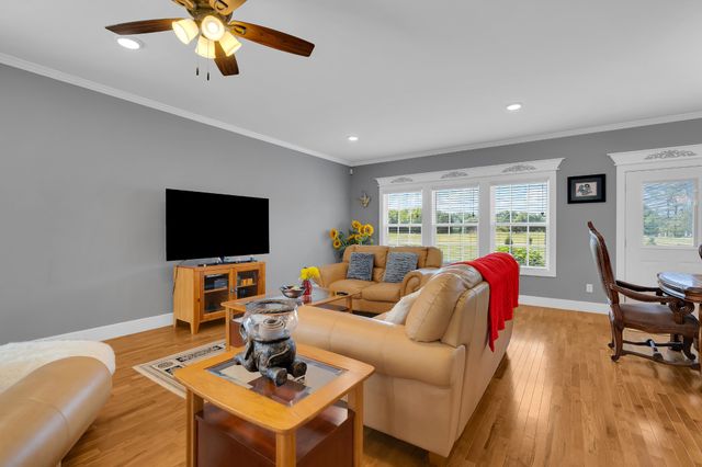 90 Pine Bluff Rd, Winchester, TN 37398