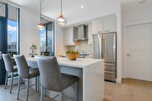 40 Traveler St 510, Boston, MA 02118