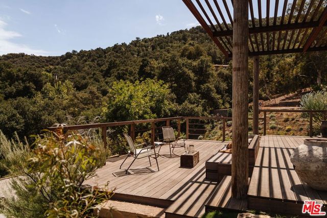 225 Powderhorn Ranch Road, Topanga, CA 90290