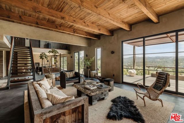 225 Powderhorn Ranch Road, Topanga, CA 90290