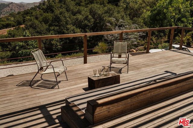 225 Powderhorn Ranch Road, Topanga, CA 90290