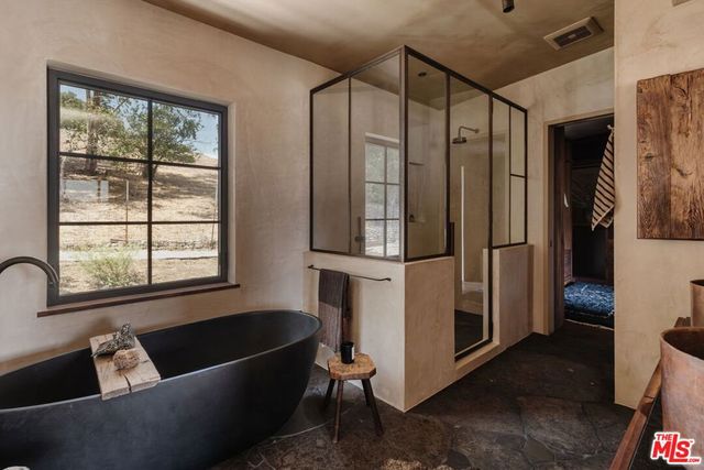 225 Powderhorn Ranch Road, Topanga, CA 90290