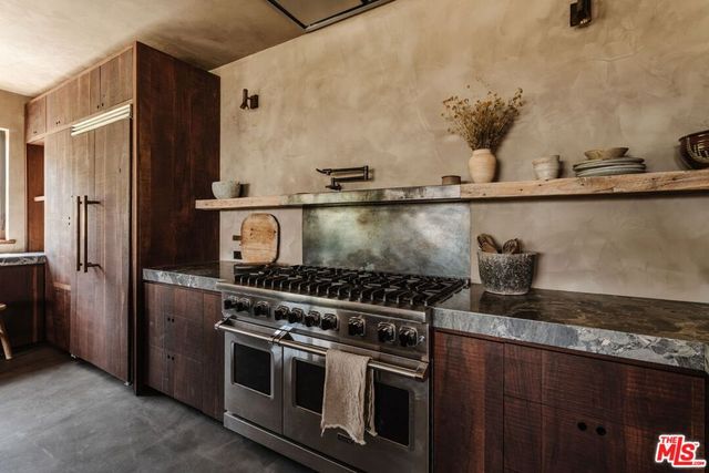 225 Powderhorn Ranch Road, Topanga, CA 90290