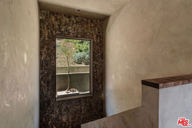 225 Powderhorn Ranch Road, Topanga, CA 90290