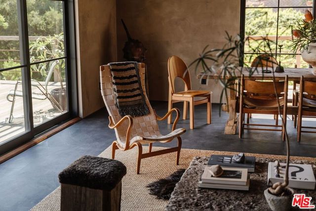 225 Powderhorn Ranch Road, Topanga, CA 90290