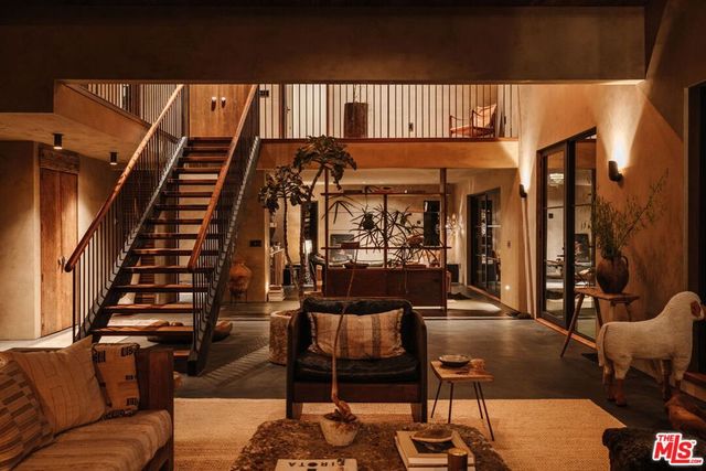 225 Powderhorn Ranch Road, Topanga, CA 90290