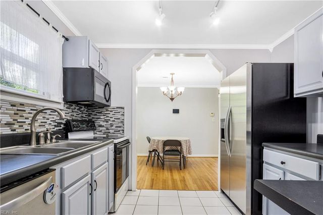 507 Brentwood DR, Newport News, VA 23601