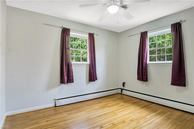 507 Brentwood DR, Newport News, VA 23601