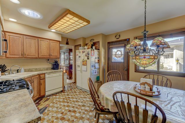 181 W 28th Street, South Chicago Heights, IL 60411