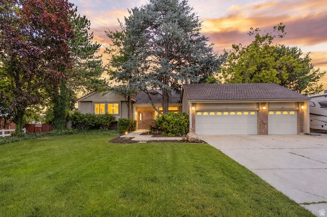 4129 W DONIBRISTLE CIR, South Jordan, UT 84009