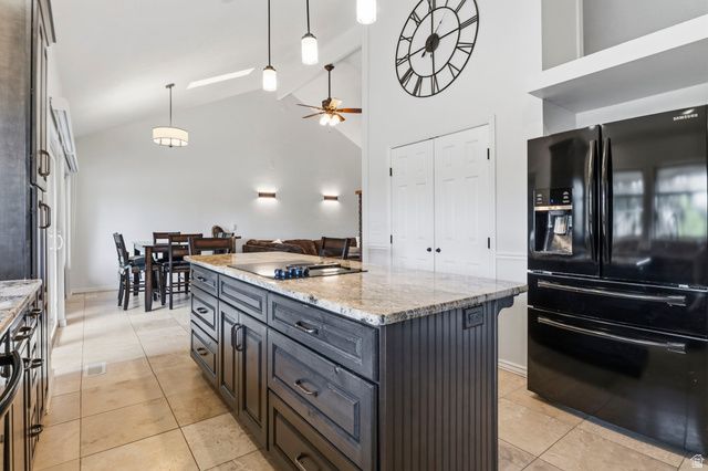4129 W DONIBRISTLE CIR, South Jordan, UT 84009