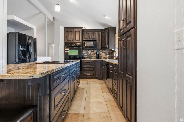 4129 W DONIBRISTLE CIR, South Jordan, UT 84009