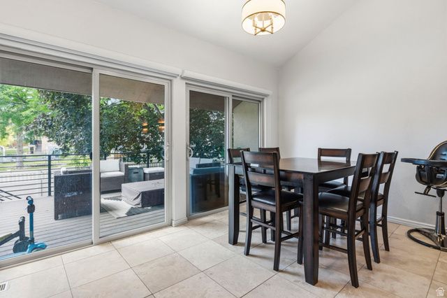 4129 W DONIBRISTLE CIR, South Jordan, UT 84009