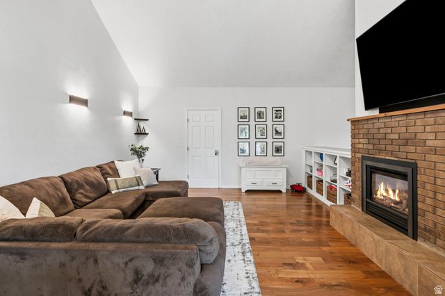 4129 W DONIBRISTLE CIR, South Jordan, UT 84009
