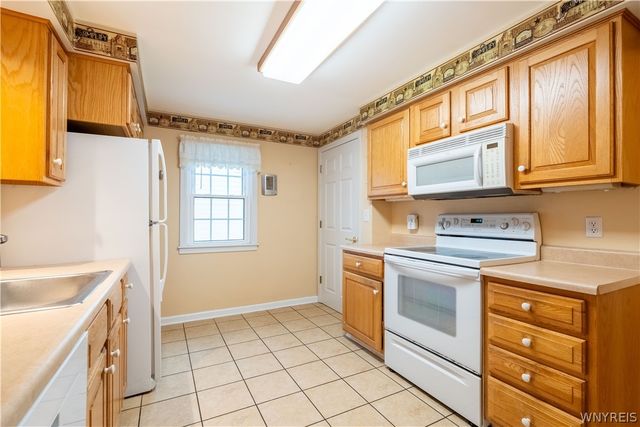 20 Lucille Drive, Cheektowaga, NY 14225