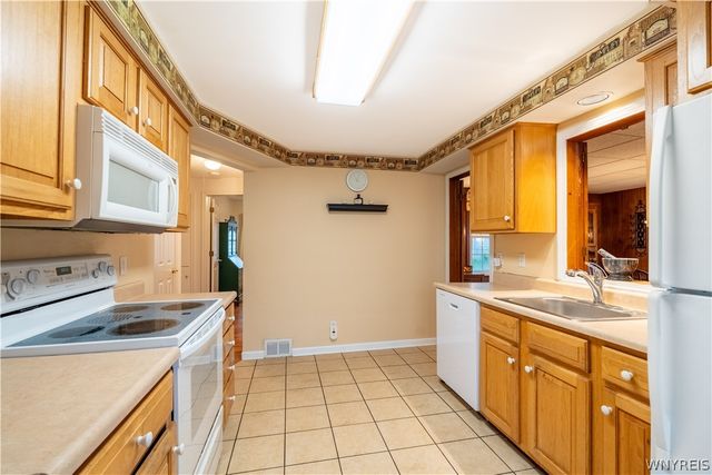 20 Lucille Drive, Cheektowaga, NY 14225