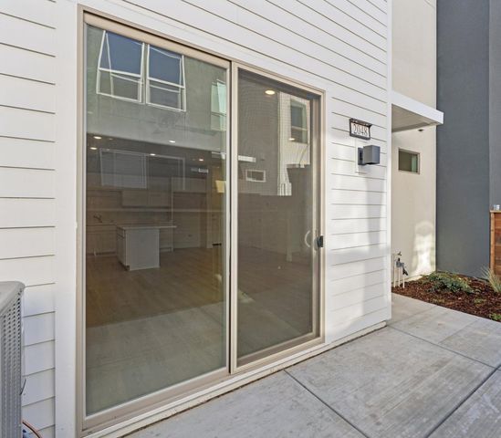 2048 Odin Walk, Sacramento, CA 95835