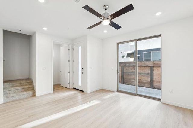 2048 Odin Walk, Sacramento, CA 95835