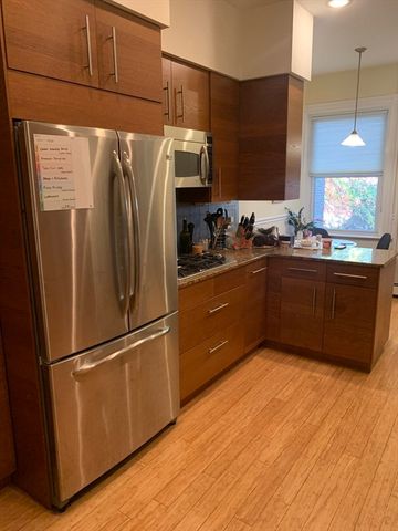 17 Gibbs Street 1, Brookline, MA 02446