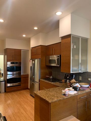 17 Gibbs Street 1, Brookline, MA 02446