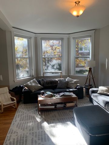 17 Gibbs Street 1, Brookline, MA 02446
