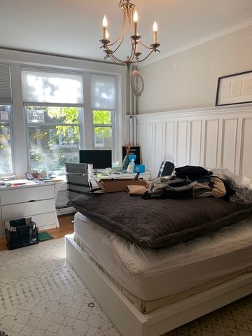 17 Gibbs Street 1, Brookline, MA 02446