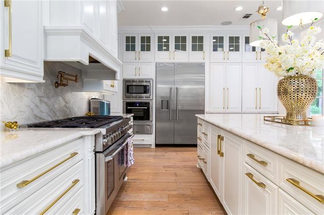 2736 GEORGES Lane, Alexandria, LA 71301