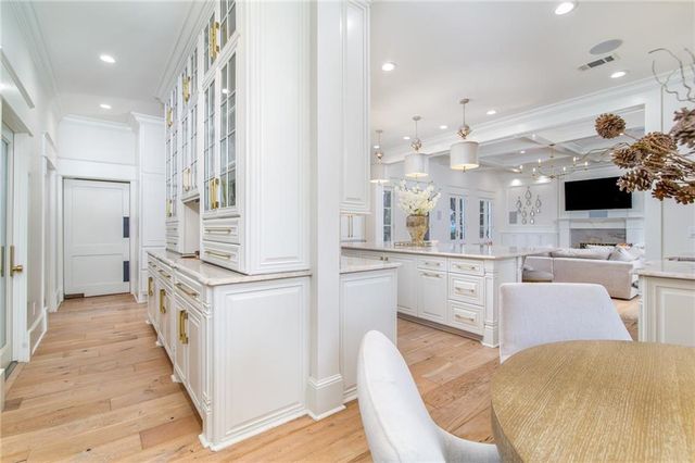 2736 GEORGES Lane, Alexandria, LA 71301