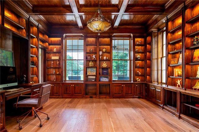 2736 GEORGES Lane, Alexandria, LA 71301