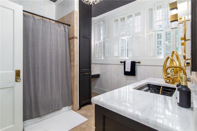 2736 GEORGES Lane, Alexandria, LA 71301