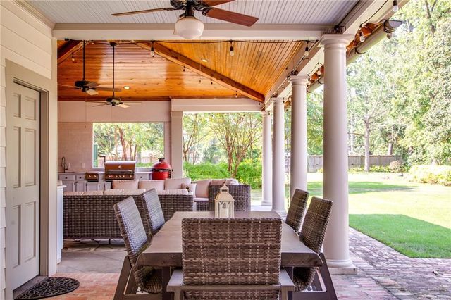 2736 GEORGES Lane, Alexandria, LA 71301