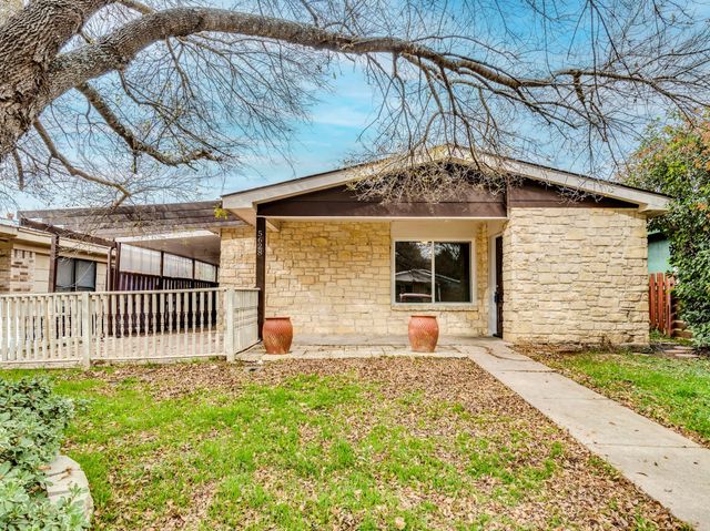 5628 Pinon Vista DR, Austin, TX 78724