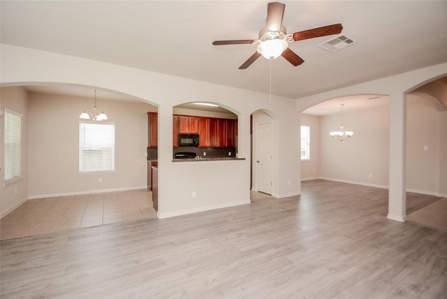 2239 Brown Oak Drive, Conroe, TX 77304