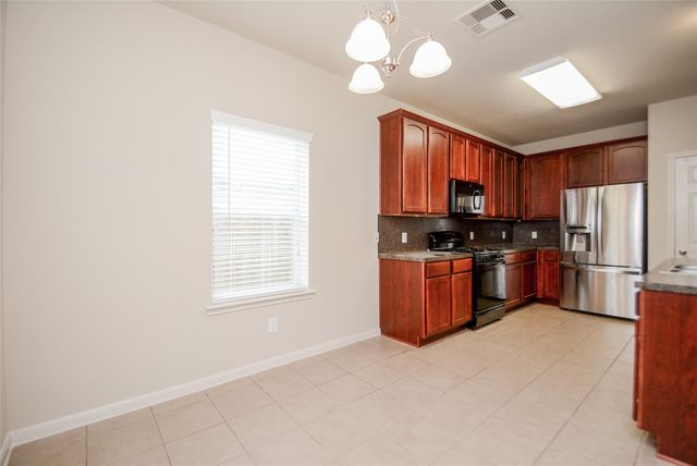 2239 Brown Oak Drive, Conroe, TX 77304